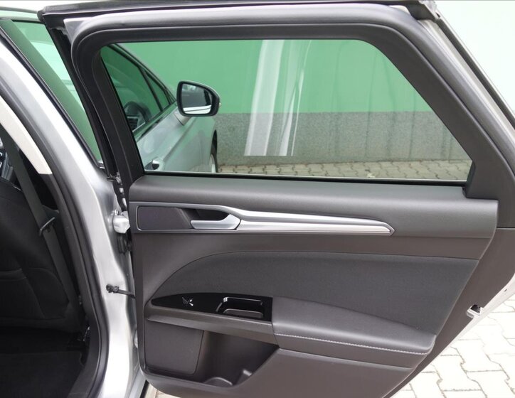 Ford Mondeo Kombi 2,0 l 110 kw