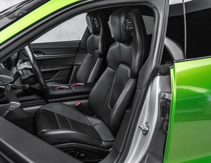 Porsche Taycan Kombi 0,0 500 kw