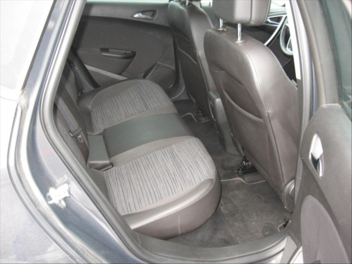 Opel Astra Hatchback 1,7 l 96 kw