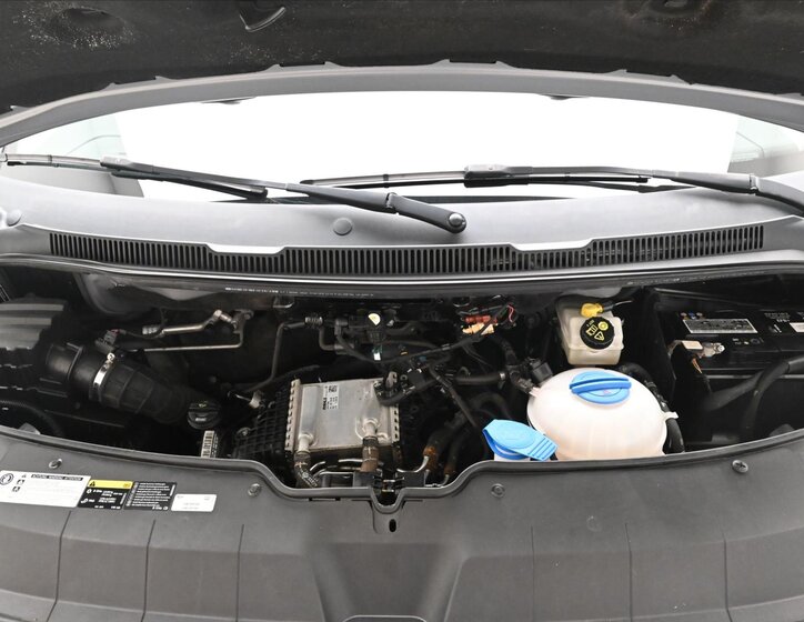 Volkswagen Transporter Skříň 2,0 l 110 kw