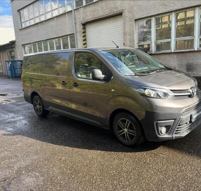 Toyota ProAce 6