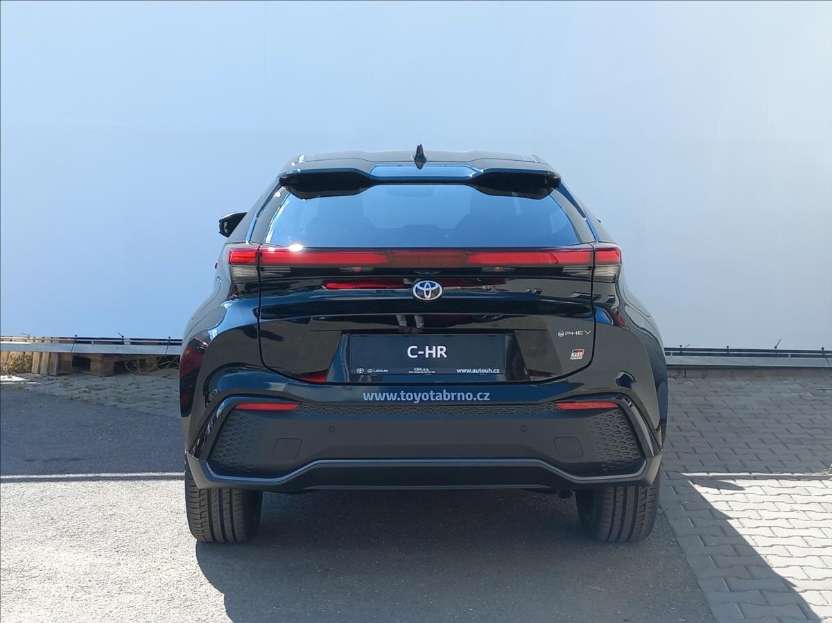 Toyota C-HR CUV / Crossover 2,0 l 112 kw