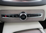 Volvo XC90 28