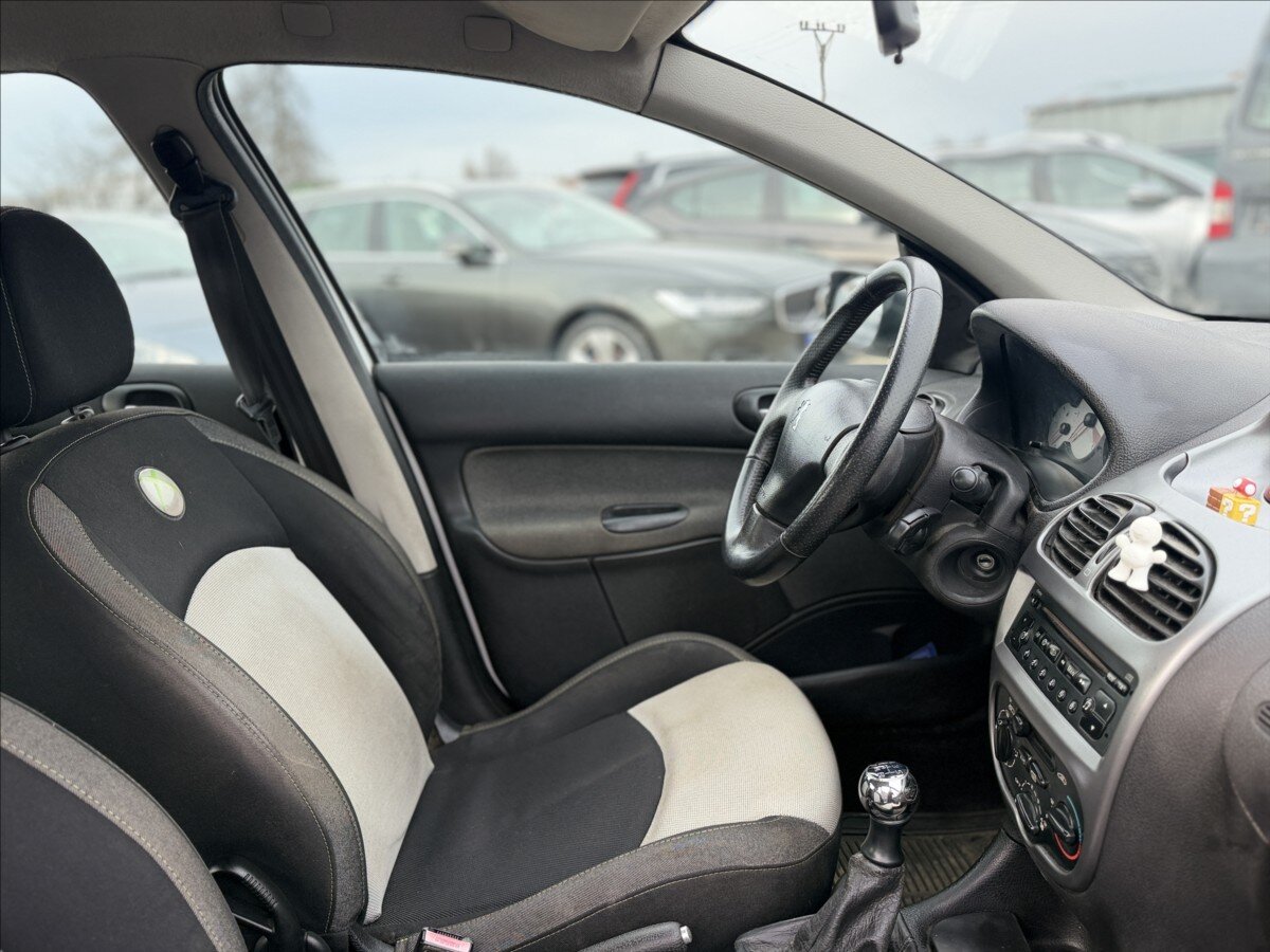 Peugeot 206 Hatchback 1,4 l 50 kw