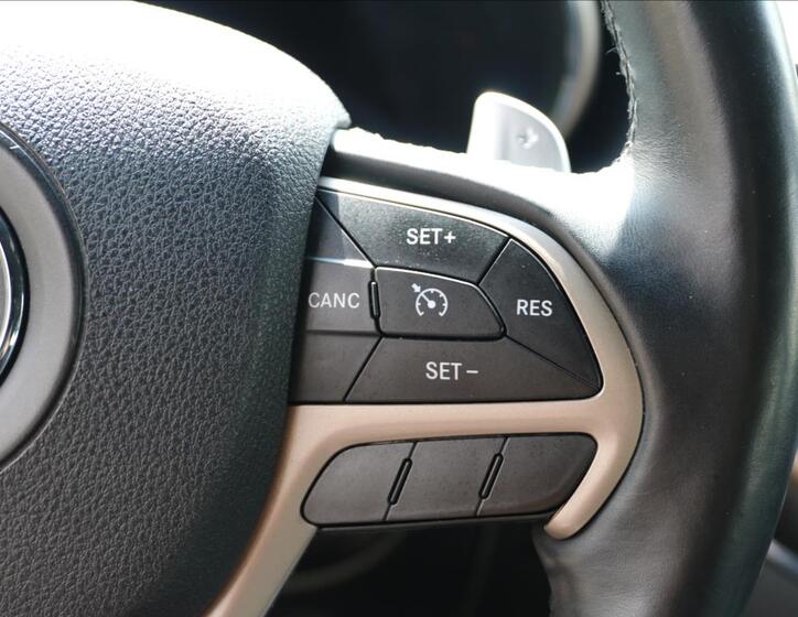 Jeep Grand Cherokee 29