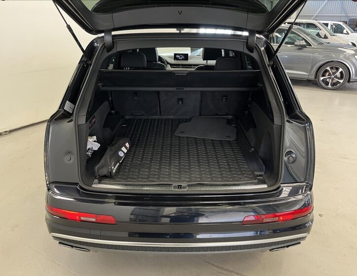 Audi SQ7 SUV / Terénní 4,0 l 320 kw