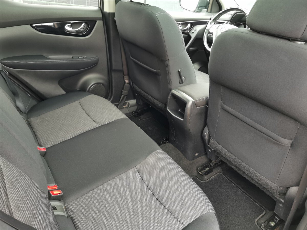 Nissan Qashqai SUV 1,6 l 96 kw