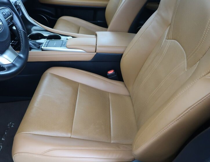 Lexus RX 300 SUV 2,0 l 175 kw