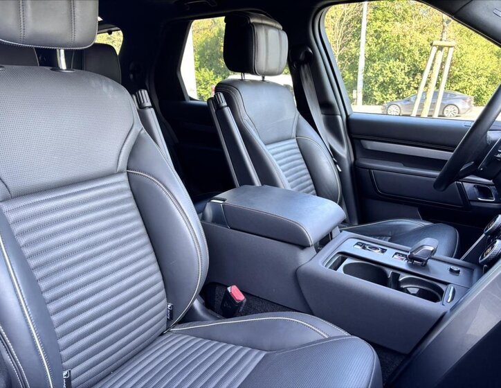 Land Rover Discovery SUV / Terénní 3,0 l 221 kw