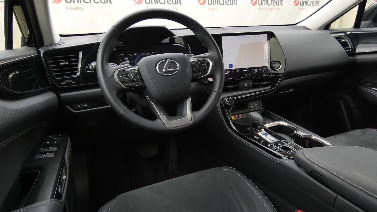 Lexus NX 350h SUV / Terénní 2,5 l 140 kw