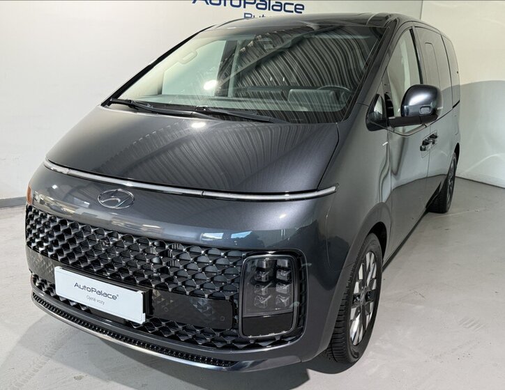 Hyundai Staria MPV 2,2 l 130 kw