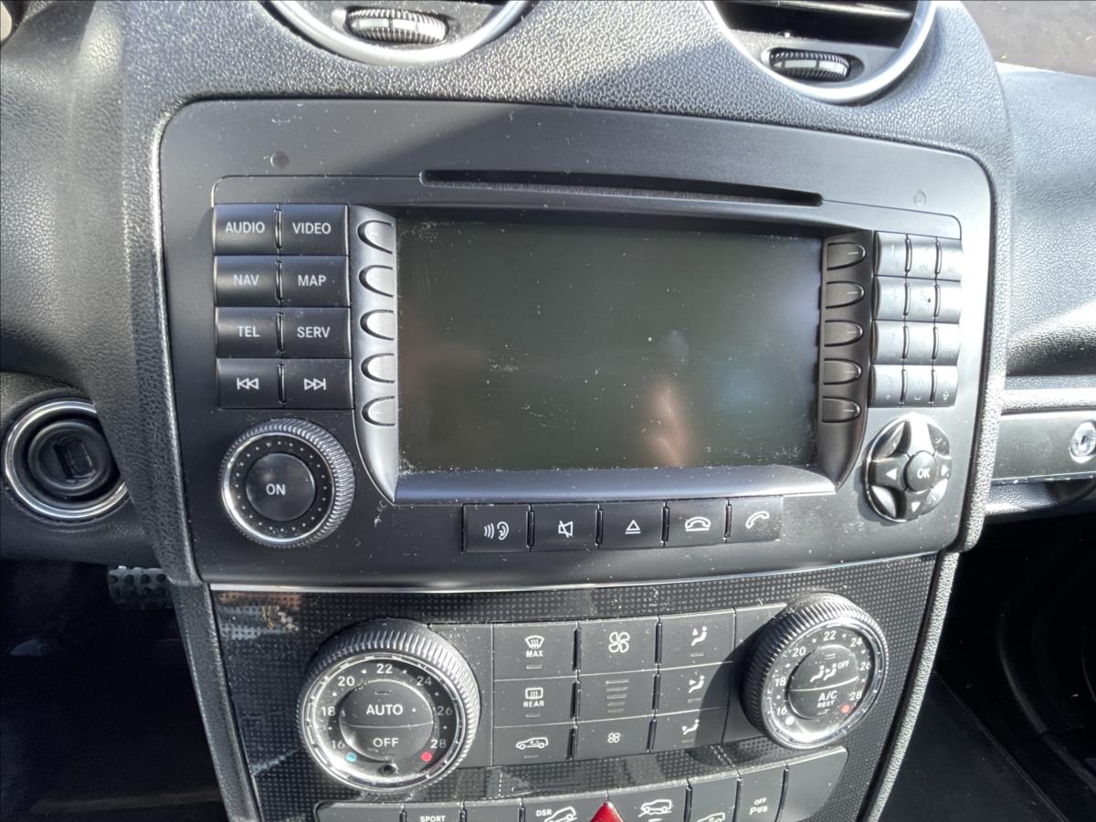 Mercedes-Benz Třídy M SUV 3,0 l 165 kw