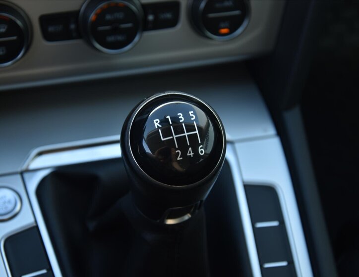 Volkswagen Passat Kombi 1,6 l 88 kw