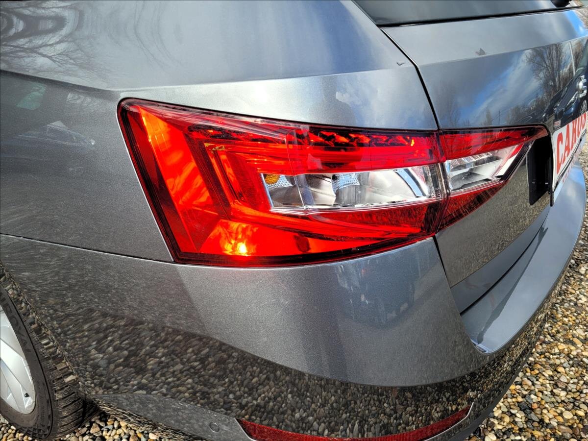 Škoda Superb Kombi 1,4 l 115 kw