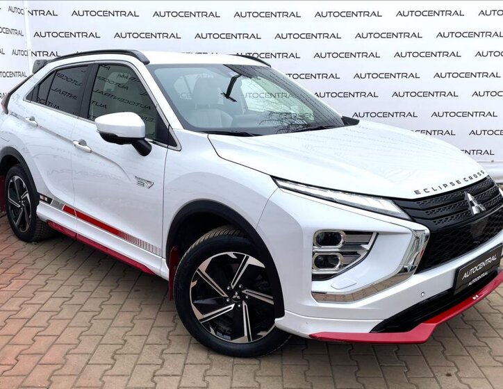 Mitsubishi Eclipse Cross SUV / Terénní 2,4 l 202 kw