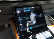 Cadillac Escalade 30