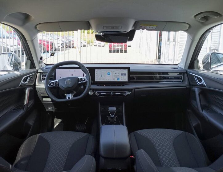 MG HS SUV / Terénní 1,5 l 125 kw