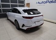 KIA ProCeed Kombi 1,6 l 150 kw
