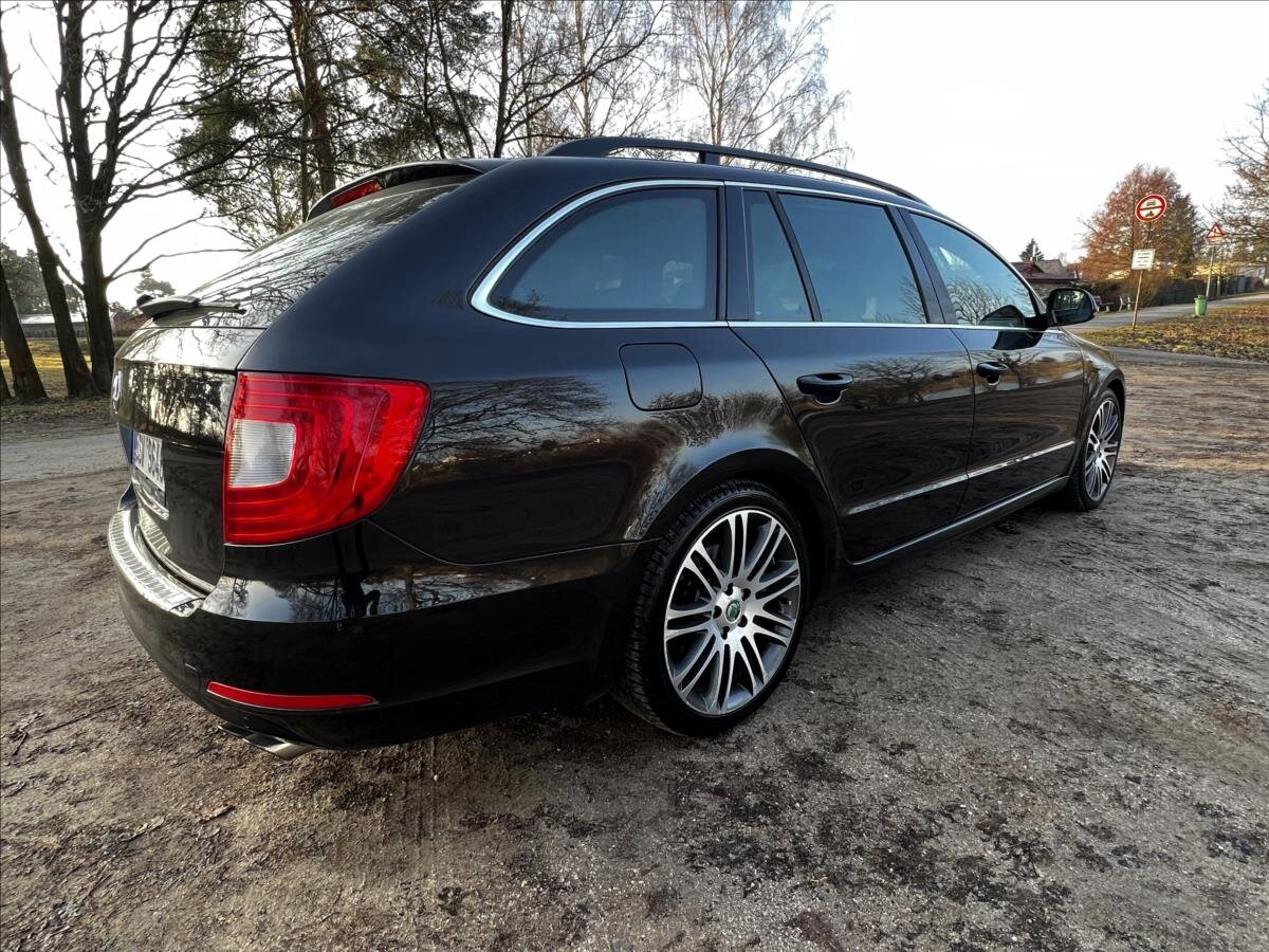 Škoda Superb Kombi 3,6 l 191 kw