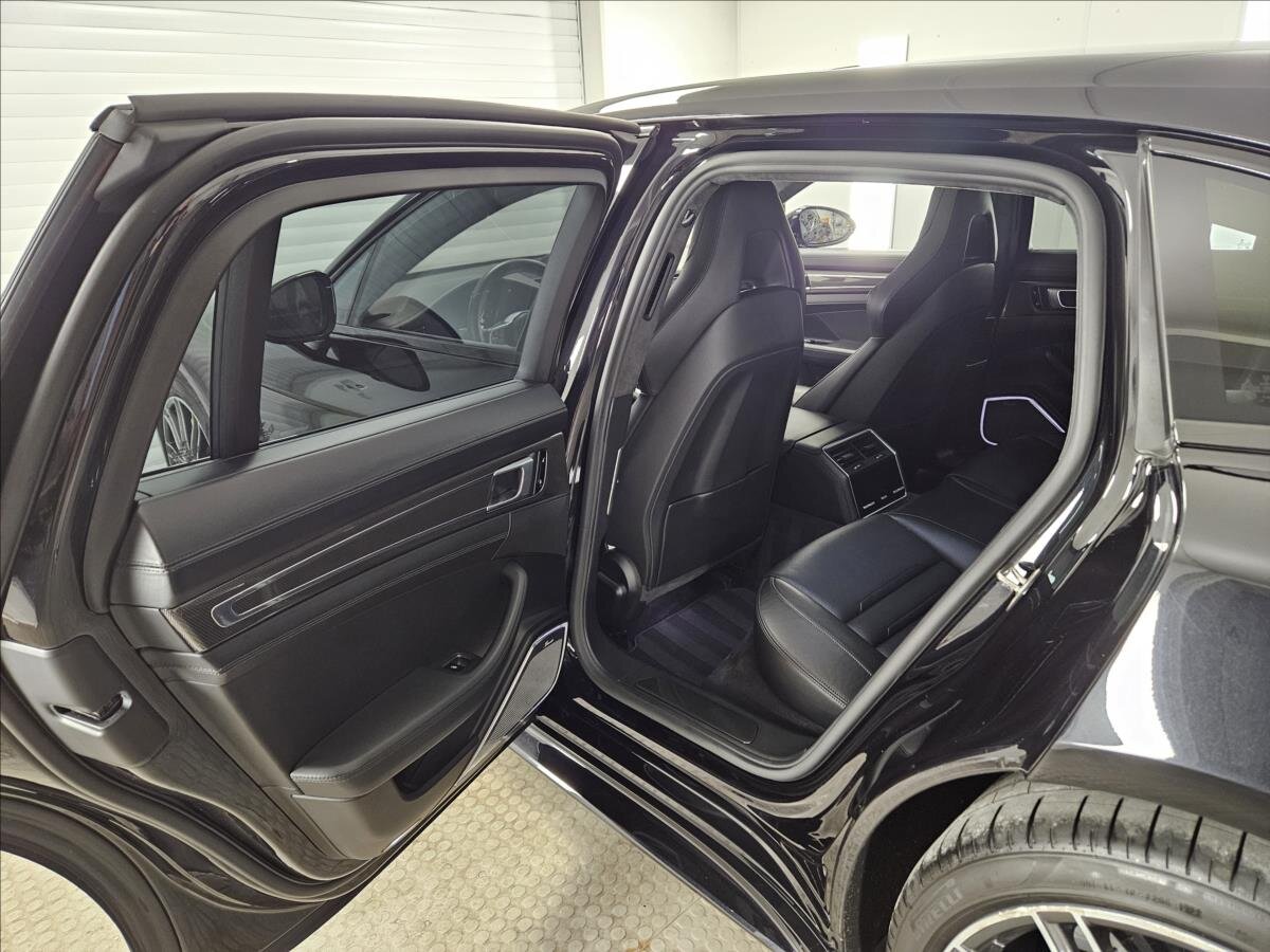 Porsche Panamera Kombi 4,0 l 404 kw