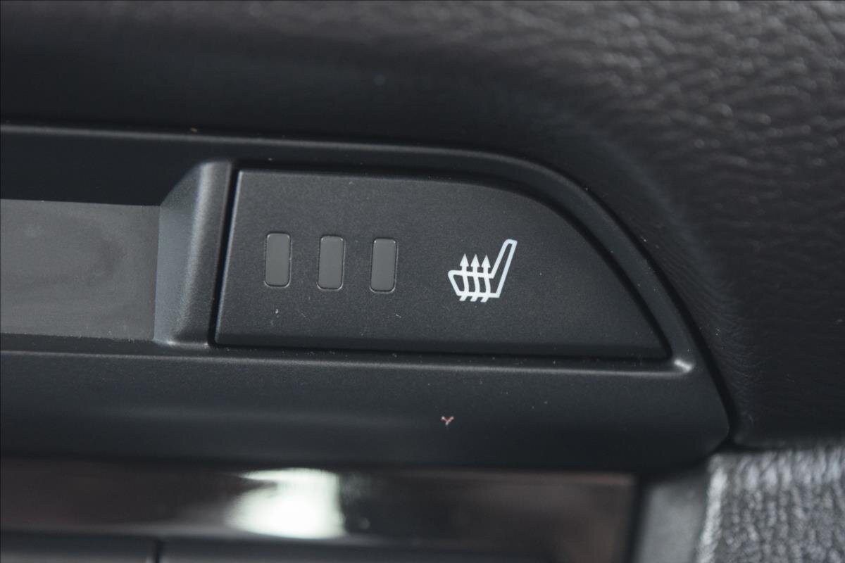 Mazda 6 Sedan / Limuzína 2,5 l 141 kw