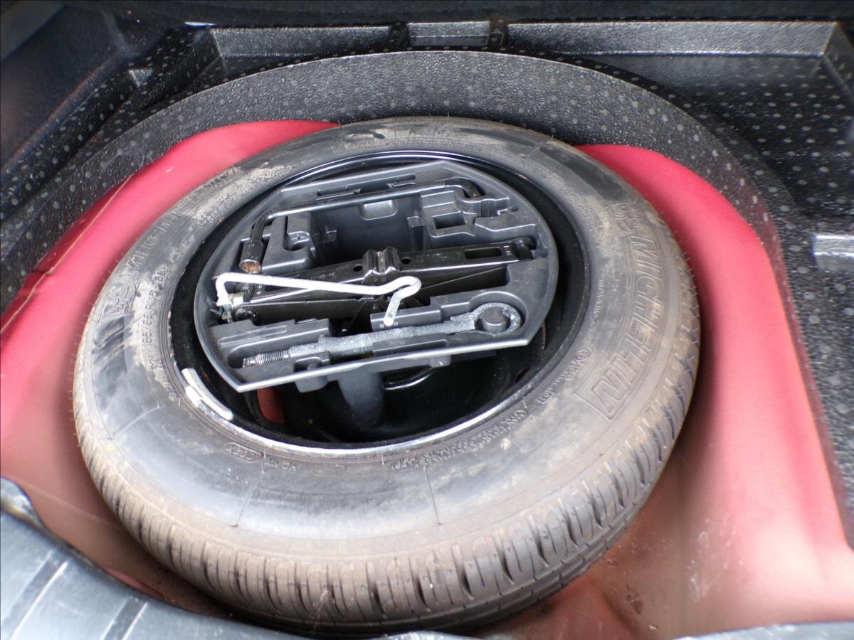 Peugeot 207 Kombi 1,6 l 68 kw