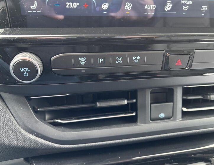 Ford Tourneo Custom Kombi 2,0 l 125 kw