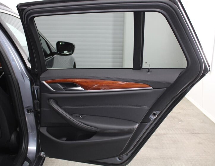 BMW Řada 5 Kombi 2,0 l 140 kw