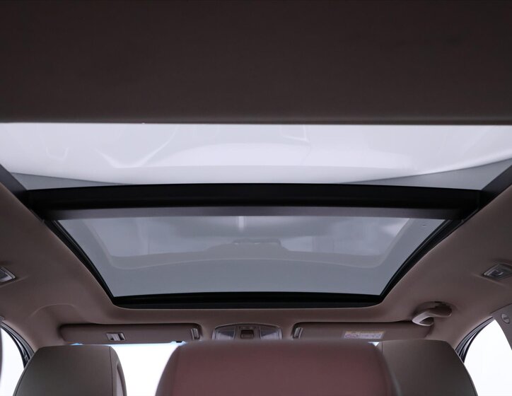 Hyundai Tucson SUV 2,0 l 136 kw