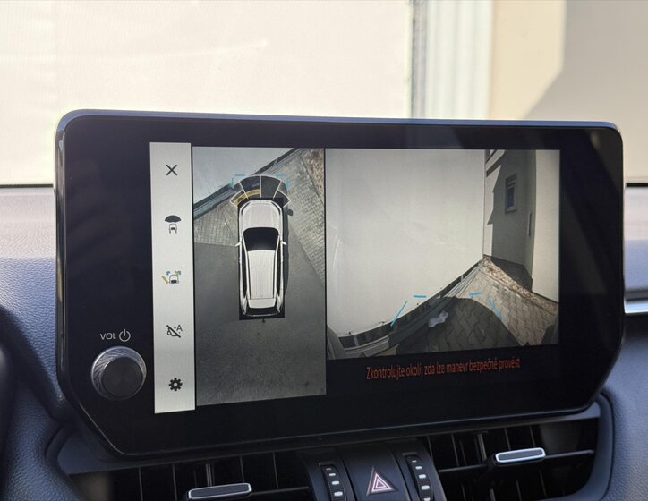 Toyota RAV4 SUV / Terénní 2,5 l 131 kw