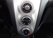 Toyota Yaris Hatchback 998,0 51 kw