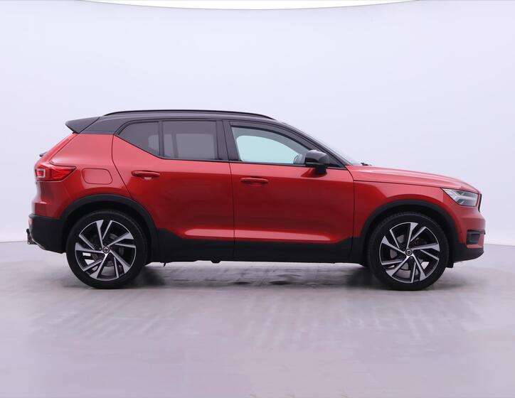 Volvo XC40 8