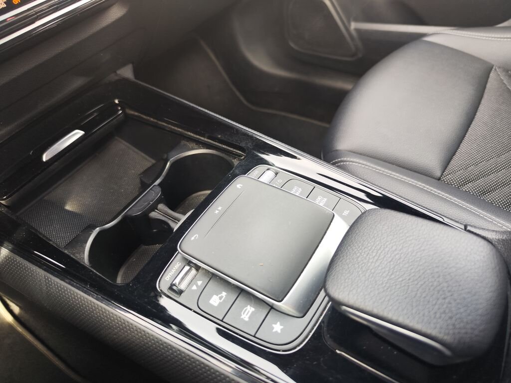 Mercedes-Benz GLB SUV / Terénní 2,0 l 110 kw