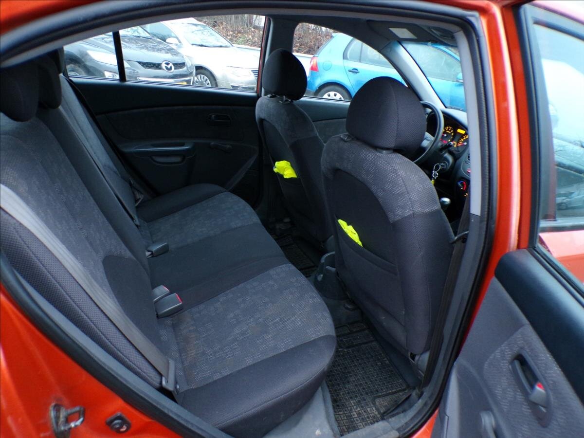 KIA Rio Kombi 1,4 l 71 kw