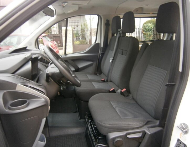 Ford Transit Custom 14