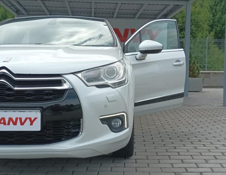 Citroën DS4 Hatchback 1,6 l 147 kw