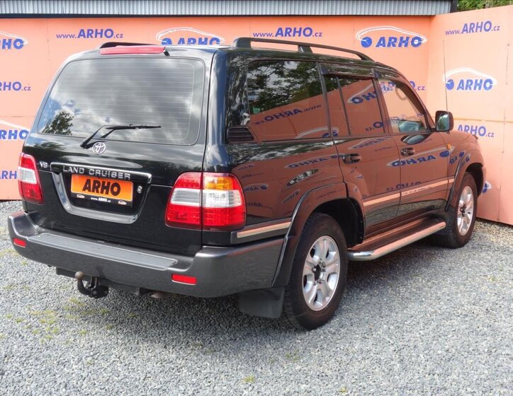 Toyota Land Cruiser SUV 4,7 l 175 kw