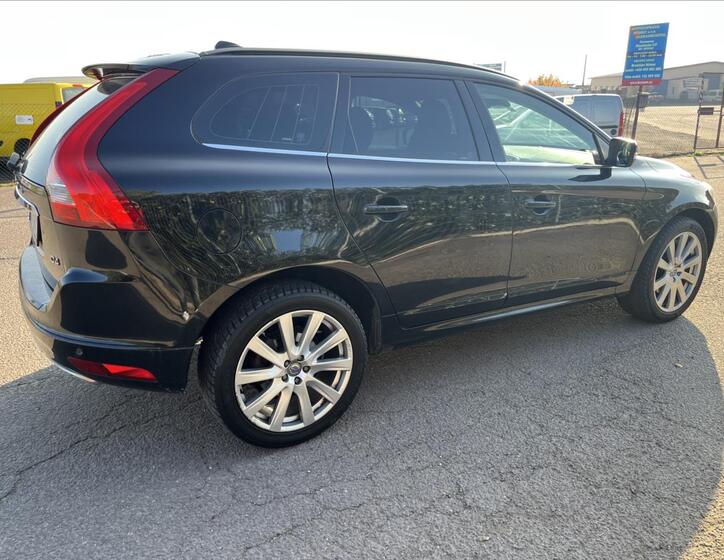 Volvo XC60 5