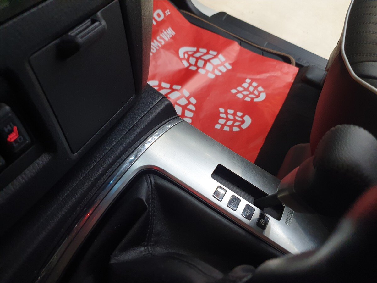 Mitsubishi Pajero Ostatní 3,2 l 147 kw