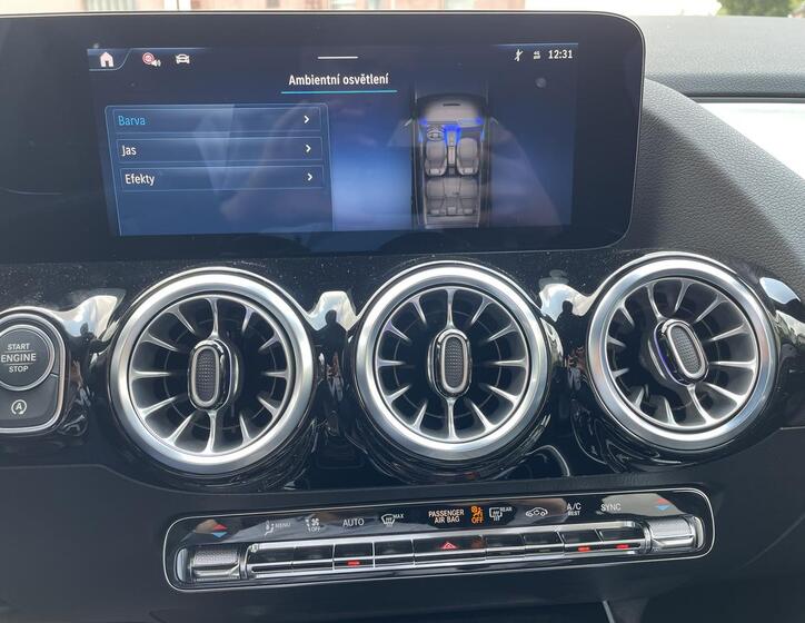 Mercedes-Benz GLA 13