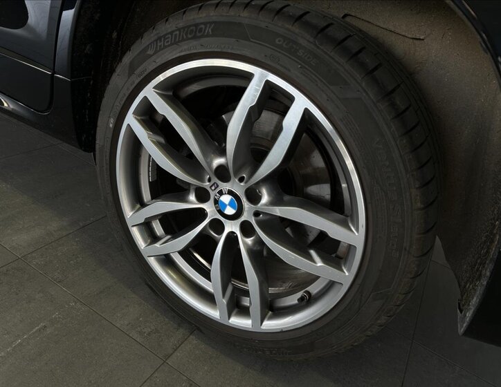 BMW X3 SUV / Terénní 2,0 l 140 kw