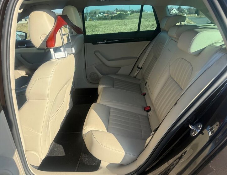 Škoda Superb Kombi 2,0 l 140 kw