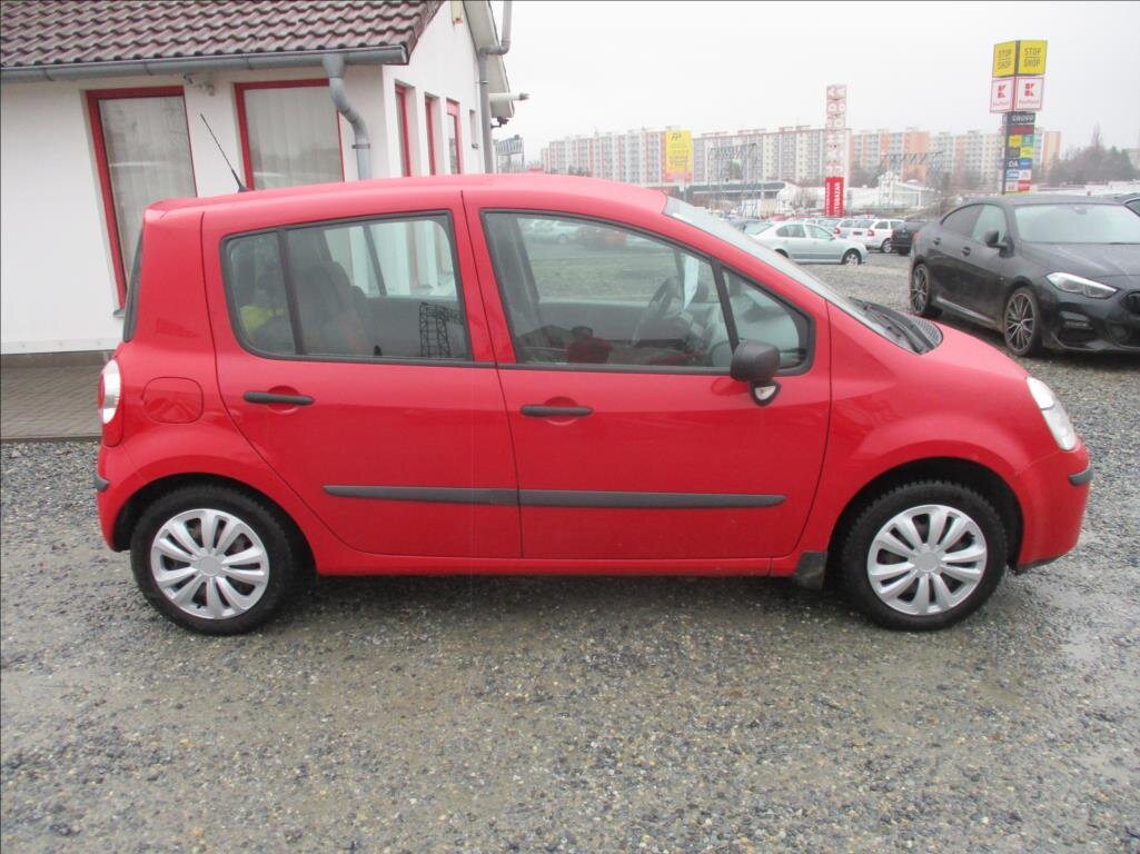 Renault Modus Hatchback 1,1 l 55 kw