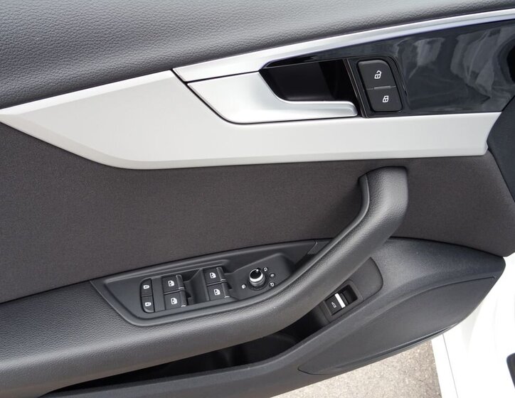 Audi A4 Kombi 2,0 l 120 kw