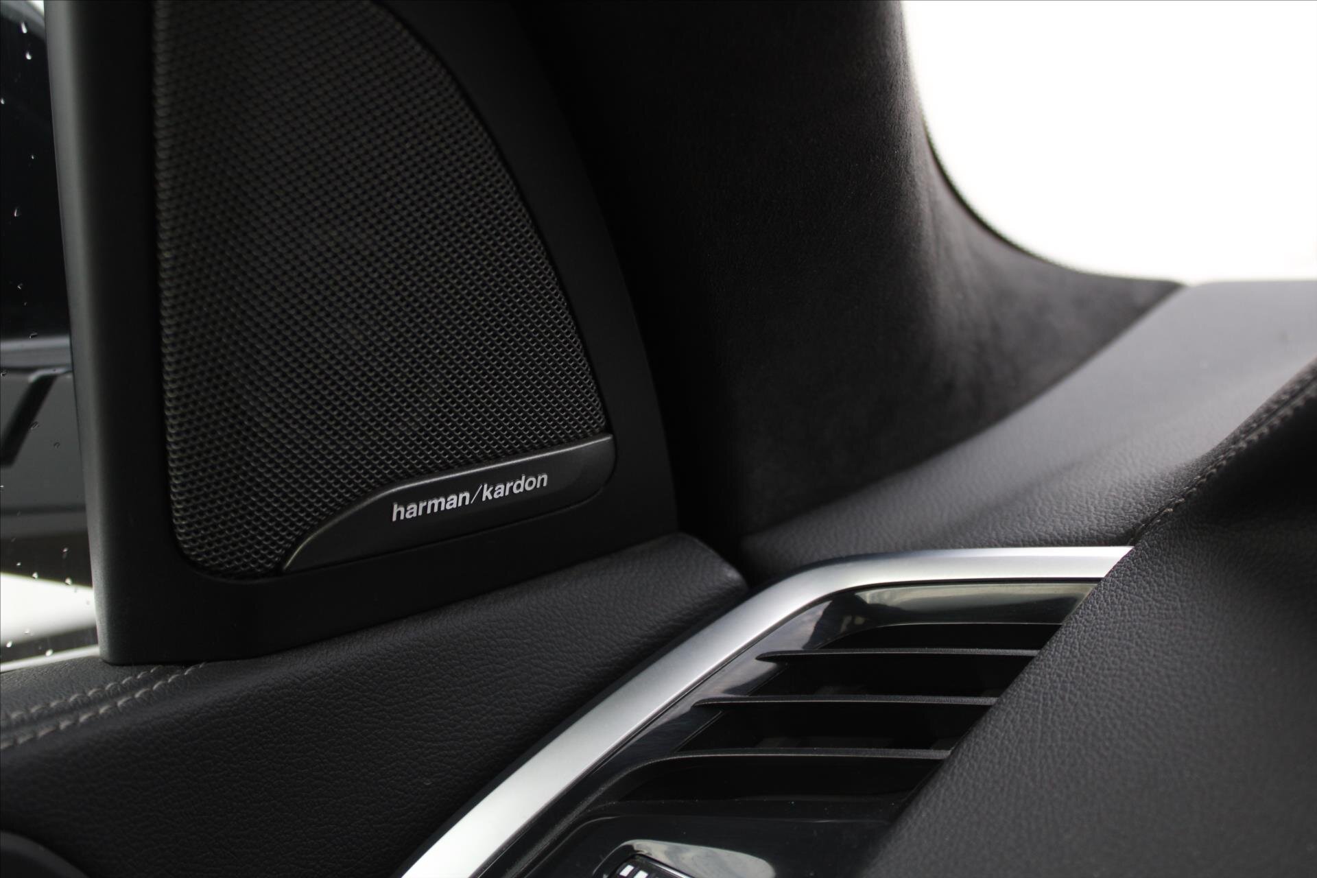 BMW X7 SUV 4,4 l 390 kw