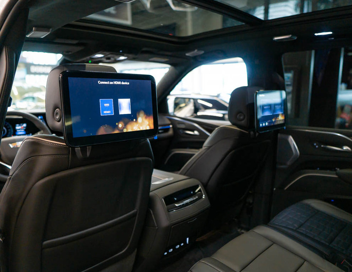 Cadillac Escalade 44