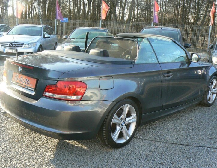 BMW Řada 1 Kabriolet 2,0 l 130 kw