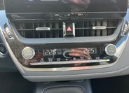 Toyota Corolla Sedan / Limuzína 1,5 l 92 kw