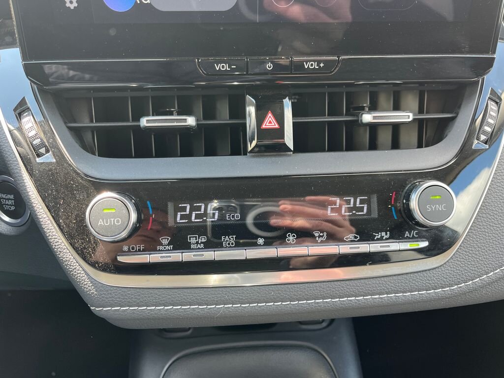 Toyota Corolla Sedan / Limuzína 1,5 l 92 kw