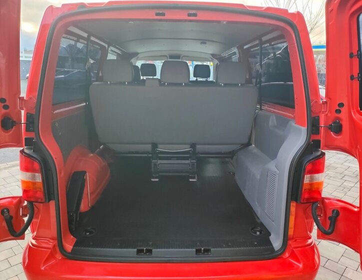 Volkswagen Transporter 11